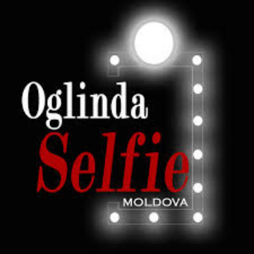 OGLINDA SELFIE